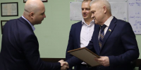 С профессиональным праздником депутаты районного Совета поздравили руководителя и коллектив филиала АО «Электросети Кубани» «Ейскэлектросеть» - Администрация Ейского района