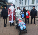 В Ейском районе полицейские и общественники провели профилактические беседы с жителями города
