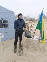 Жители Ейского района принимают активное участие в ликвидации последствий разлива нефтепродуктов на черноморском побережье