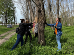 В рамках Всероссийского субботника, в парке пос. Октябрьский Ейского района состоялся масштабный субботник по наведению санитарного порядка