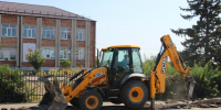 В с. Воронцовке по ул. Школьной ведется ремонт тротуара - Администрация Ейского района