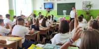 1 Сентября, в первый учебный день в школах сотрудники Госавтоинспекции по Ейскому району провели уроки безопасности дорожного движения. - Администрация Ейского района