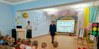 Акцию «Правила дорожные выполнять положено!» провели сотрудники госавтоинспекции с воспитанниками детских садов № 27 и № 31 г. Ейска - Администрация г. Ейска