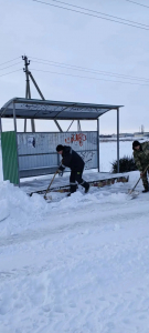 В сельских поселениях Ейского района продолжаются работы по расчистке последствий снегопада