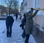 ЗИМНИЕ СУББОТНИКИ ПРОДОЛЖАЮТСЯ…
